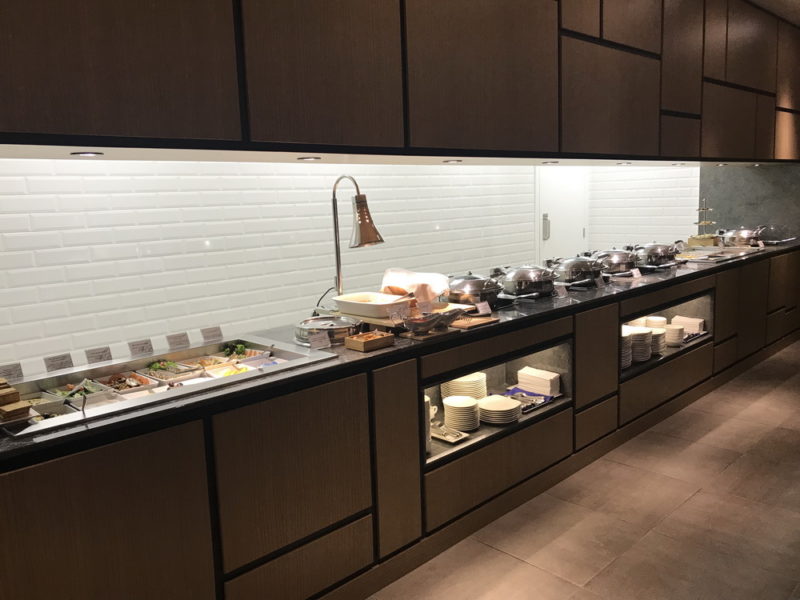 review: plaza premium lounge abu dhabi - samchui.