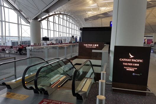 Cathay Pacific Lounges Review