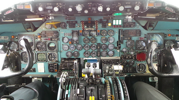 African Express DC-9-32 Cockpit
