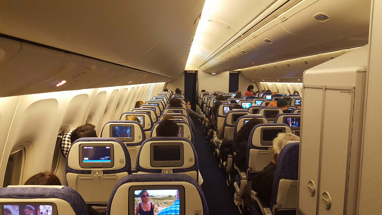 Review: Azerbaijan Airlines Business Class A340-500 and B767-300 ...