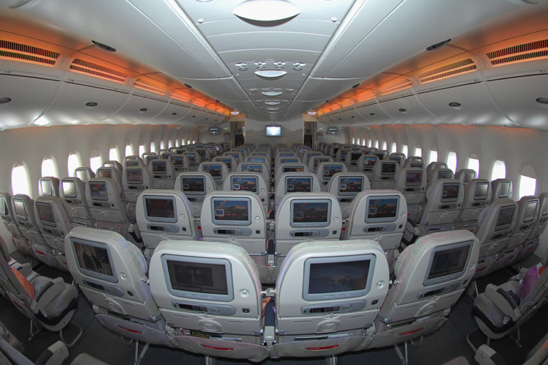 Emirates A380 cabin tour - SamChui.com