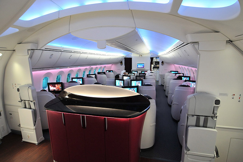 qatar airways 787 economy