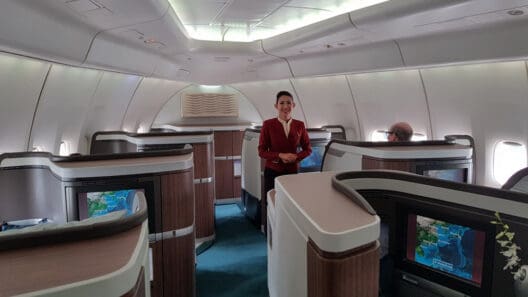 Cathay Pacific First Class B747-400 Flight Review