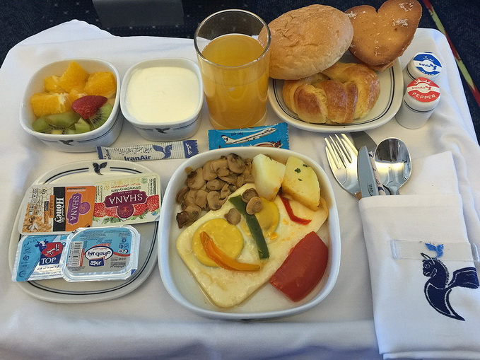 Iran Air B747-SP Homa Class Breakfast