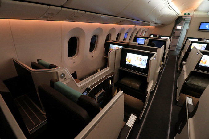 Review: Oman Air Business Class B787 Muscat to Bangkok
