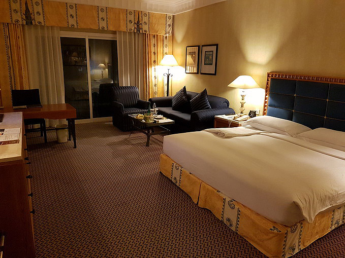 King Deluxe Room of Hilton Salalah