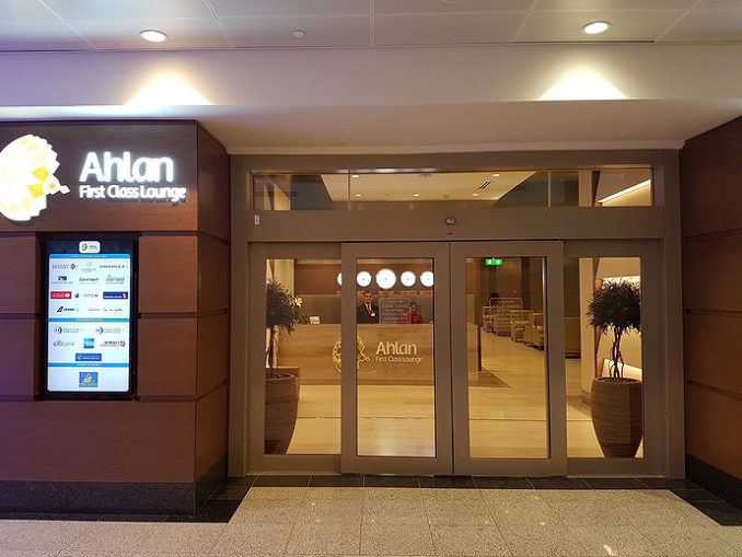 Review Dubai Ahlan First Class Lounge Concourse D