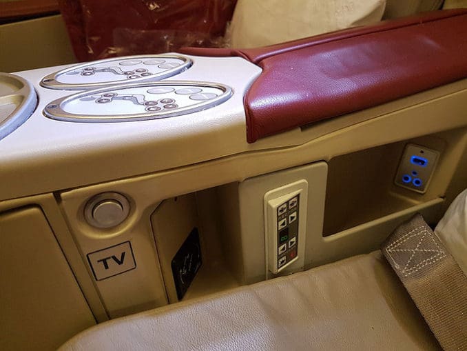 Review Royal Air Maroc Business Class B747400 Montreal to Casablanca