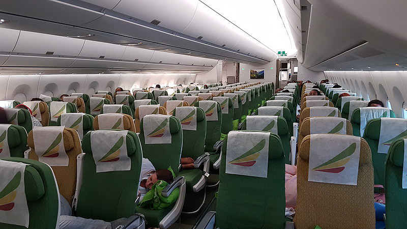 Ethiopian airlines отзывы. Ethiopian Airlines a350 салон. Ethiopian Airlines 350-900 Business class. 787 Эфиопиан Эйр салон. Ethiopian Airlines Business class 737.