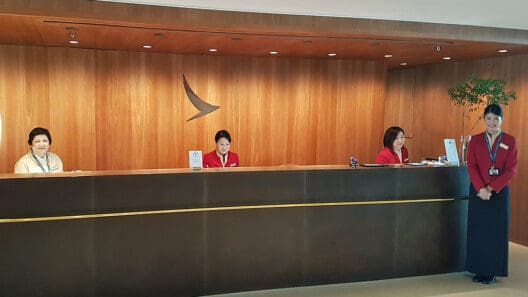 Cathay Pacific The Pier Business Class Lounge