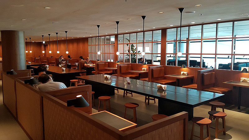 cathay-pacific-the-pier-business-class-lounge-07
