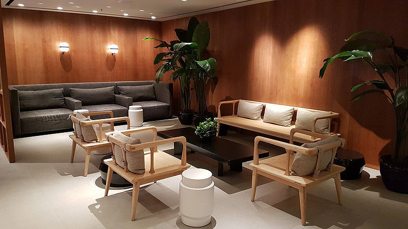 cathay-pacific-the-pier-business-class-lounge-13