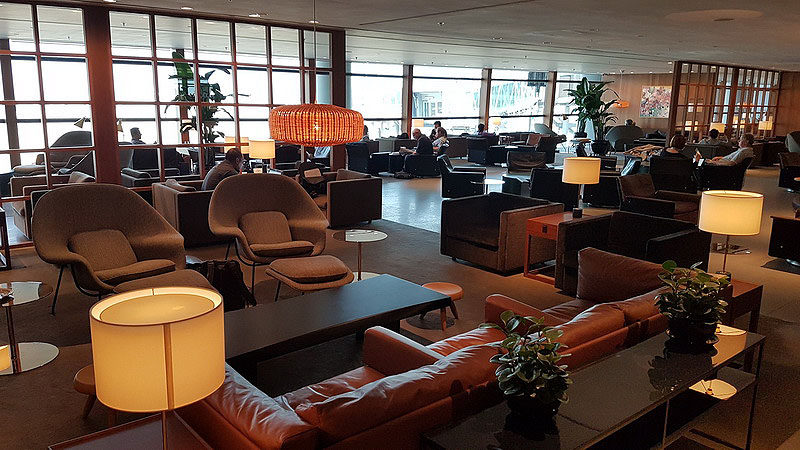 Review: Cathay Pacific The Pier Business Class Lounge 