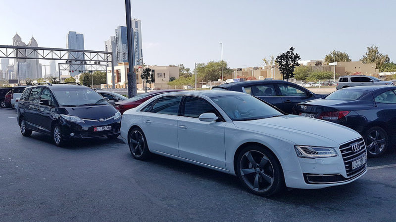 Etihad Limo pick up at Abu Dhabi