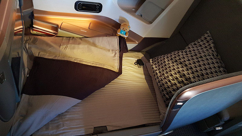 Singapore Airlines new Business Class Bed