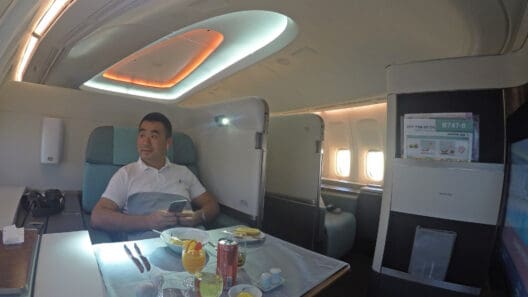 Korean Air First Class B747-8