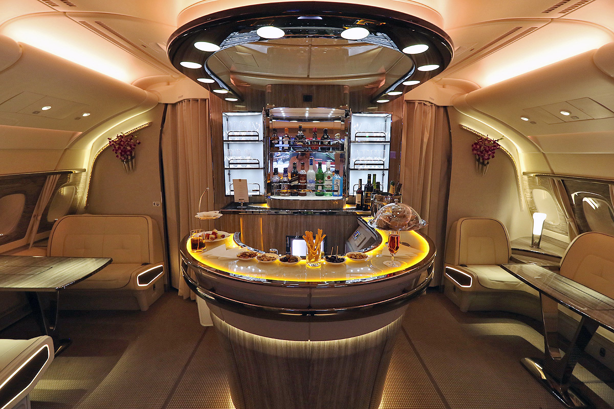 The new Emirates A380 Onboard Lounge - SamChui.com