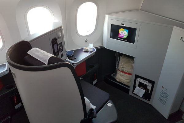 Review: Avianca Business Class B787-8 Madrid to Bogota - SamChui.com