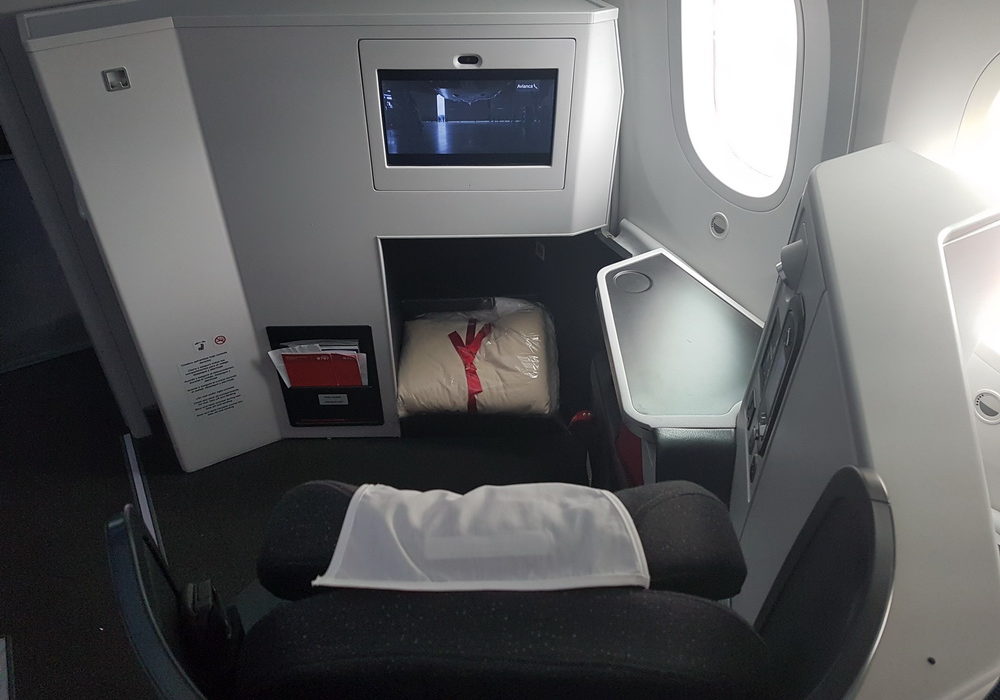 Review: Avianca Business Class B787-8 Madrid to Bogota - SamChui.com