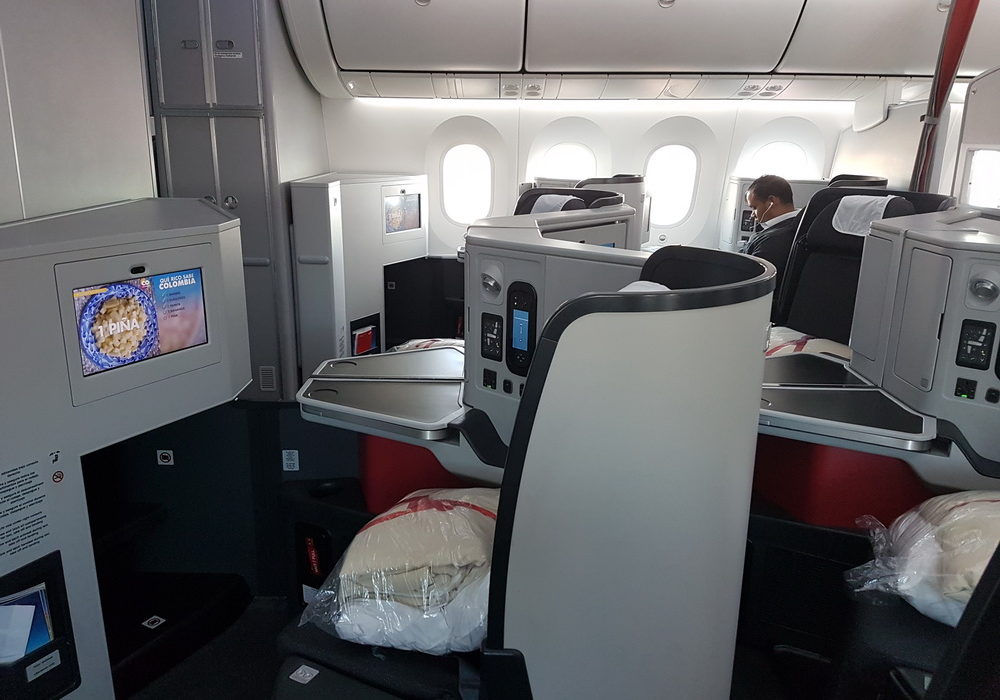 Review: Avianca Business Class B787-8 Madrid To Bogota - SamChui.com