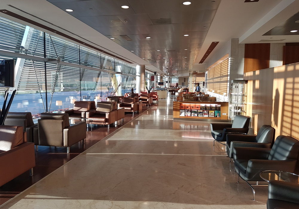 Review: Iberia Madrid Velazquez VIP Lounge - SamChui.com