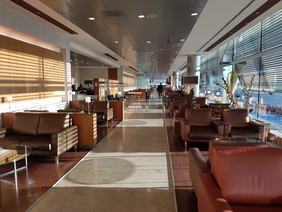 Review: Iberia Madrid Velazquez VIP Lounge - SamChui.com