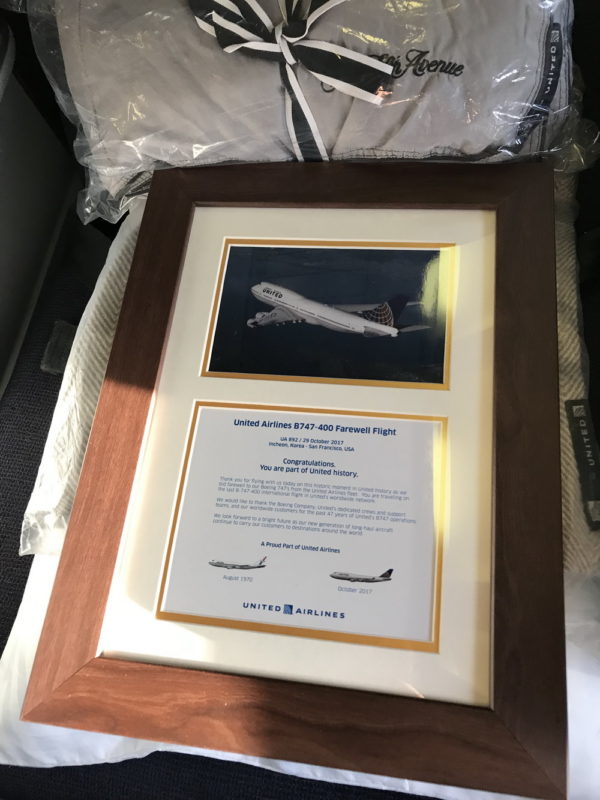 Special Farewell United B747 flight certificate with frame