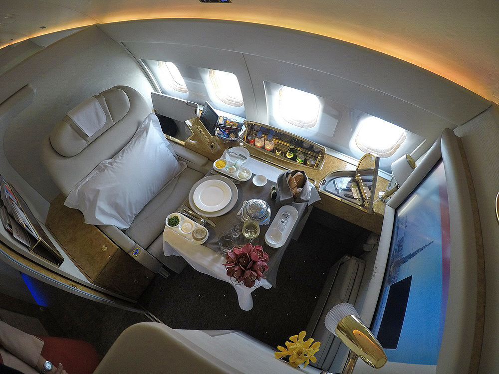 Emirates Executive Private Jet A319ACJ Private Suite