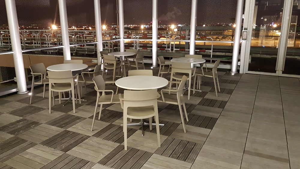 Qatar Airways Premium Lounge CDG Outdoor Terrace