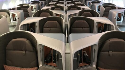Singapore Airlines NEW A350-900 Medium Haul Aircraft