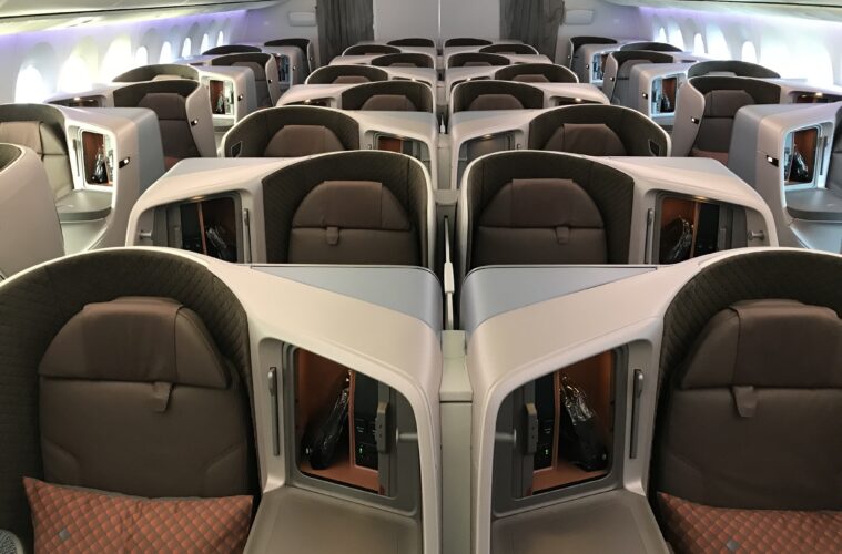 Singapore Airlines NEW A350-900 Medium Haul Aircraft