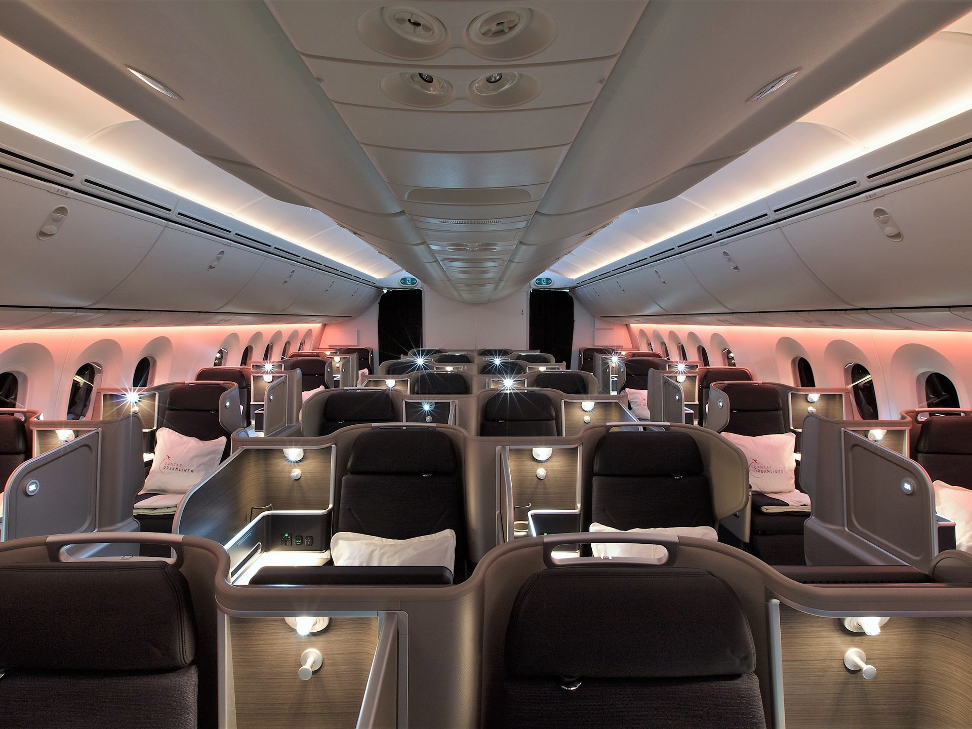 How to find the cheapest Qantas Business Class fare?