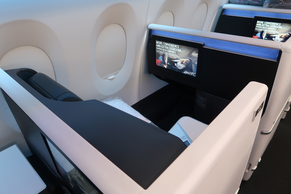 Review Delta One Business Class A350 Beijing To Detroit