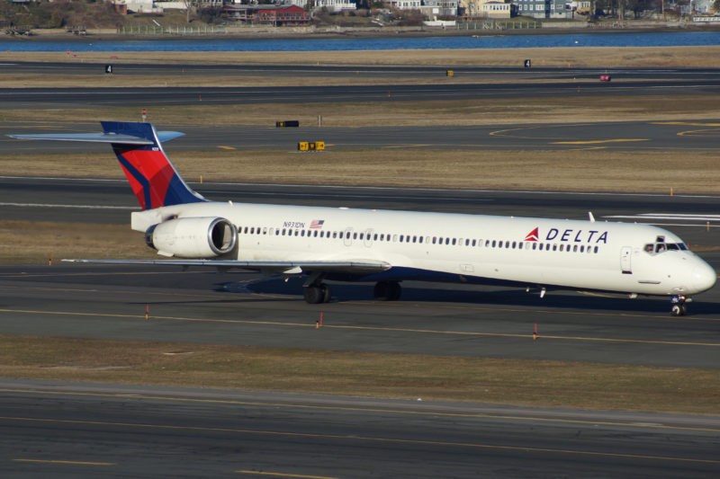 Delta MD-90 - Jay Bowie