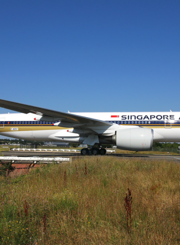 Singapore Airlines Spontaneous Escape