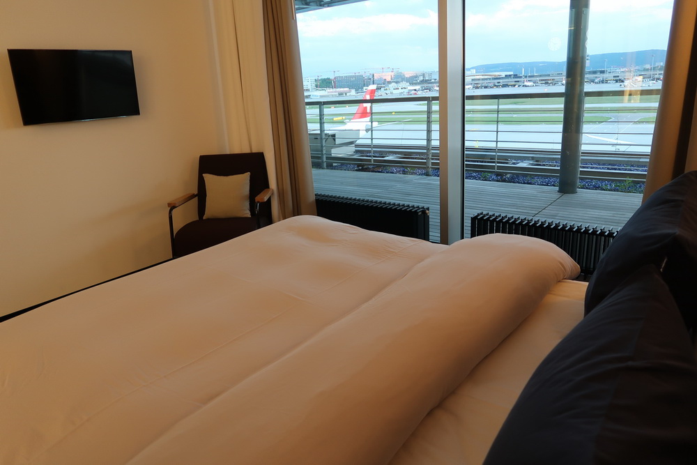 SWISS First Class Lounge day room