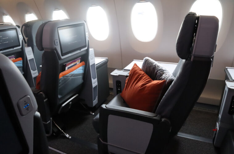 Premium Economy Class Deal Singapore Airlines New York To