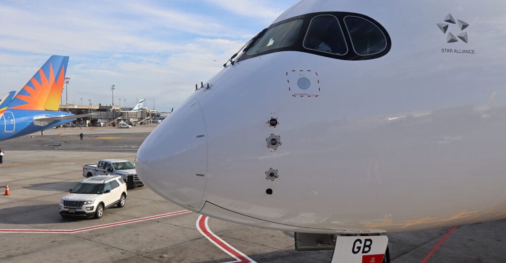 Singapore New York JFK Flight