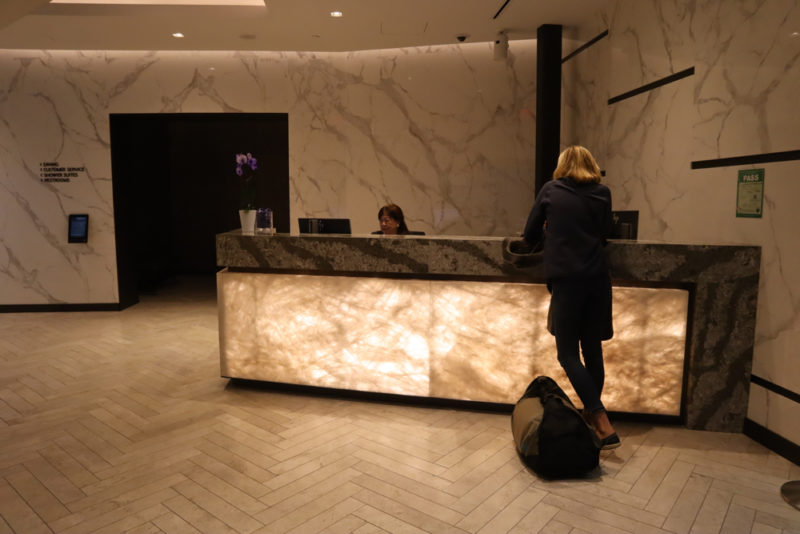 Entrance of United Polaris Lounge at San Francisco near gate 92