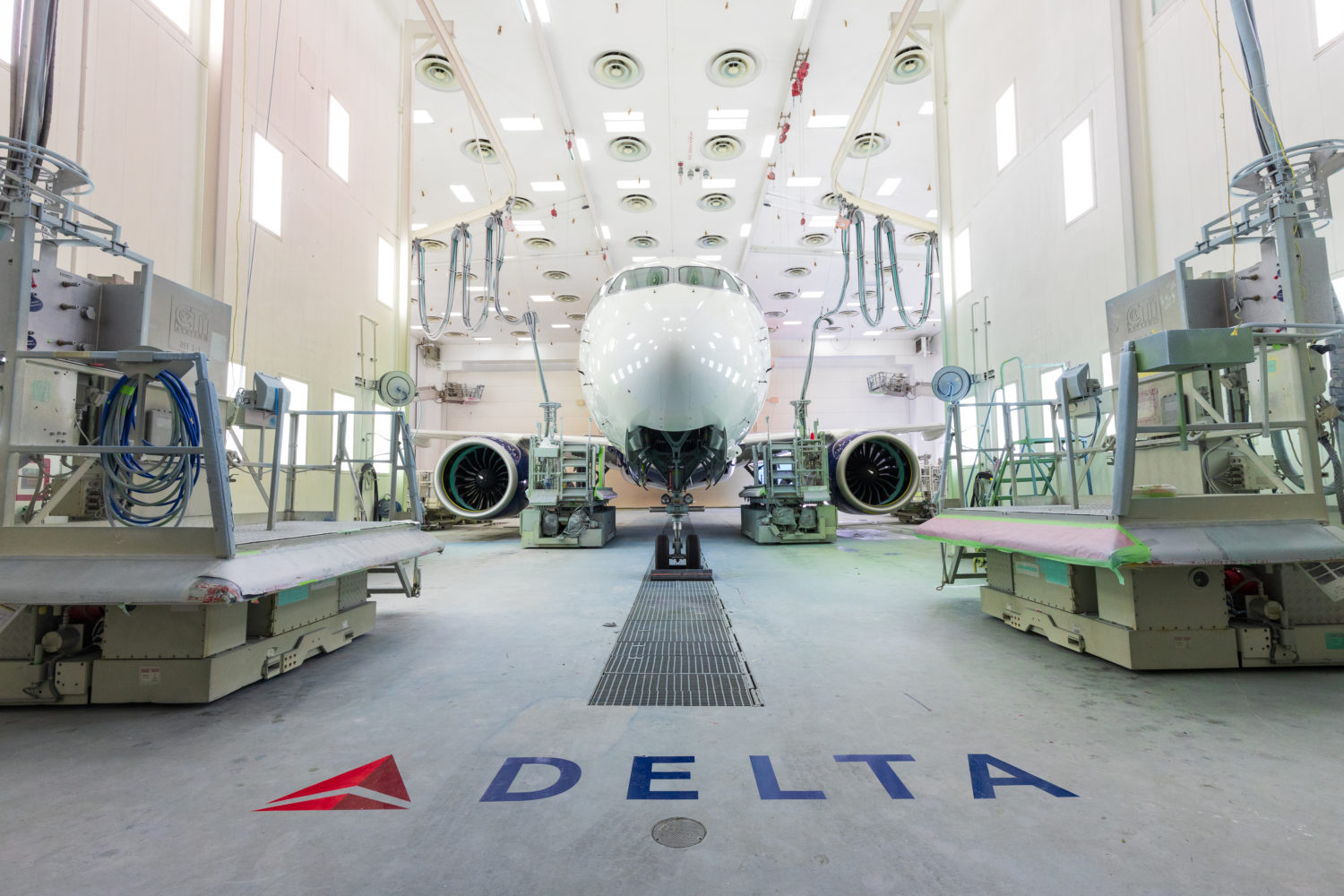 Delta to launch Airbus A220-100 from LaGuardia