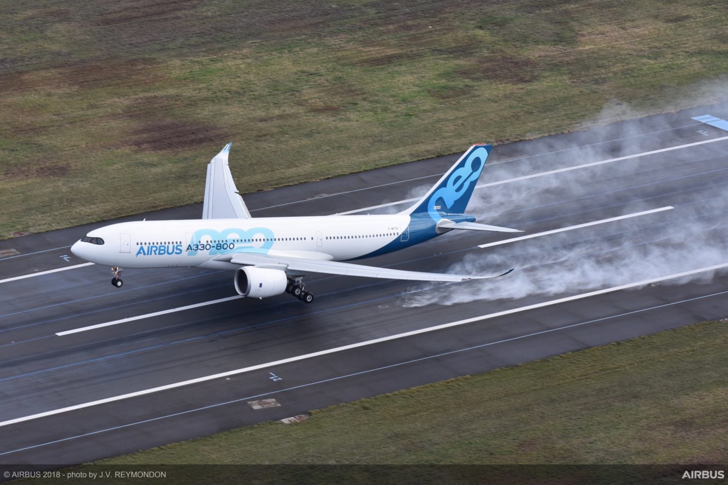 Airbus A330 800 Performs Maiden Flight