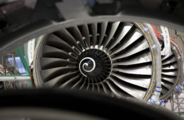 Rolls-Royce delivers 2000th Trent 700