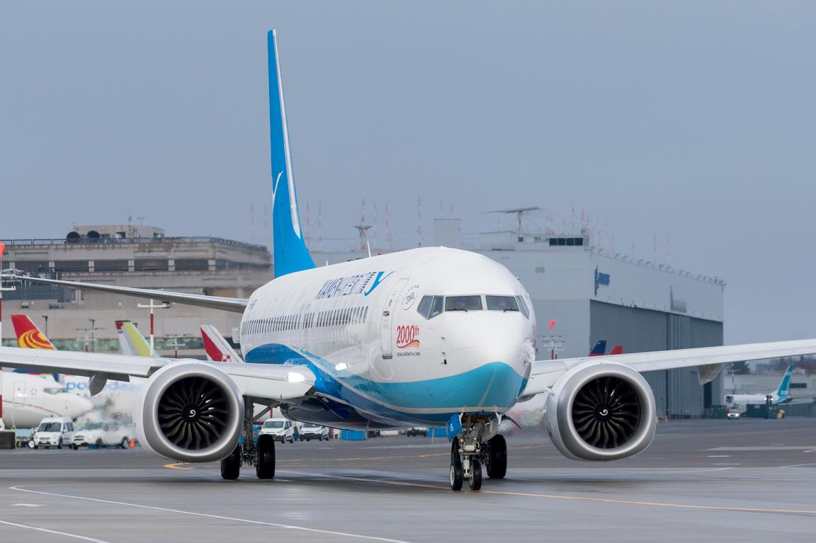 Boeing delivers 2000th aircraft to China