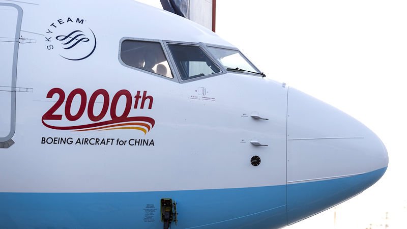 Boeing delivers 2000th aircraft to China
