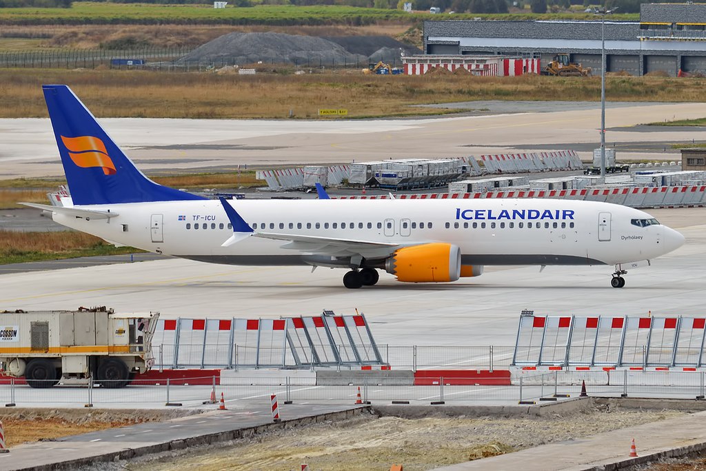 Icelandair in talks with Airbus and Boeing for 757 replacement