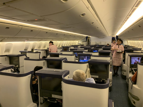 Review: ANA Business Class B777-300/ER Tokyo to Chicago - SamChui.com