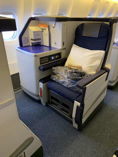 Review: ANA Business Class B777-300/ER Tokyo to Chicago ...