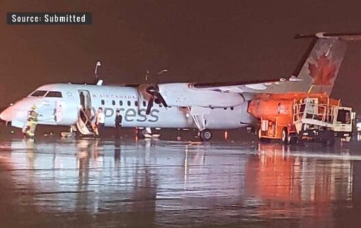 Fuel truck hits Jazz Dash 8 in Toronto