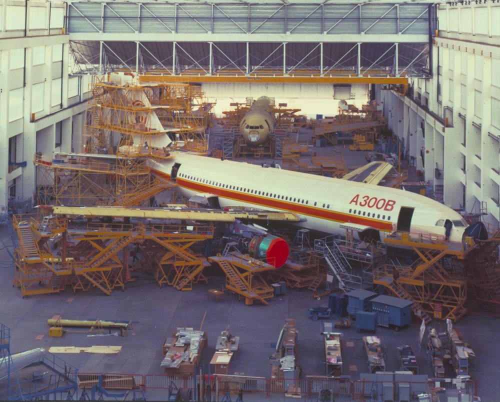 Airbus A300B final assembly