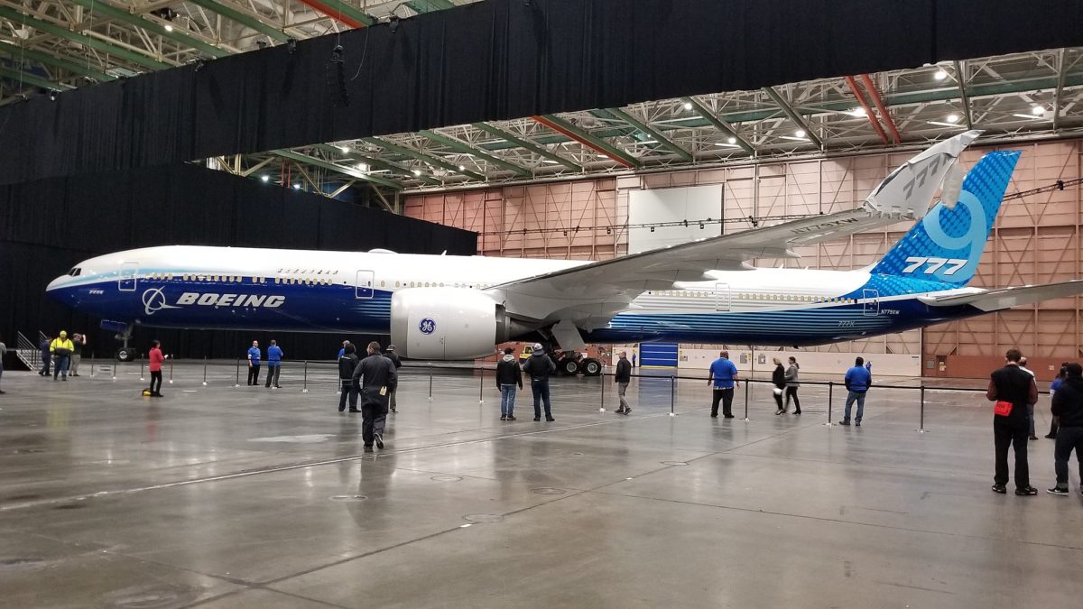 Boeing Unveils 737 MAX 10